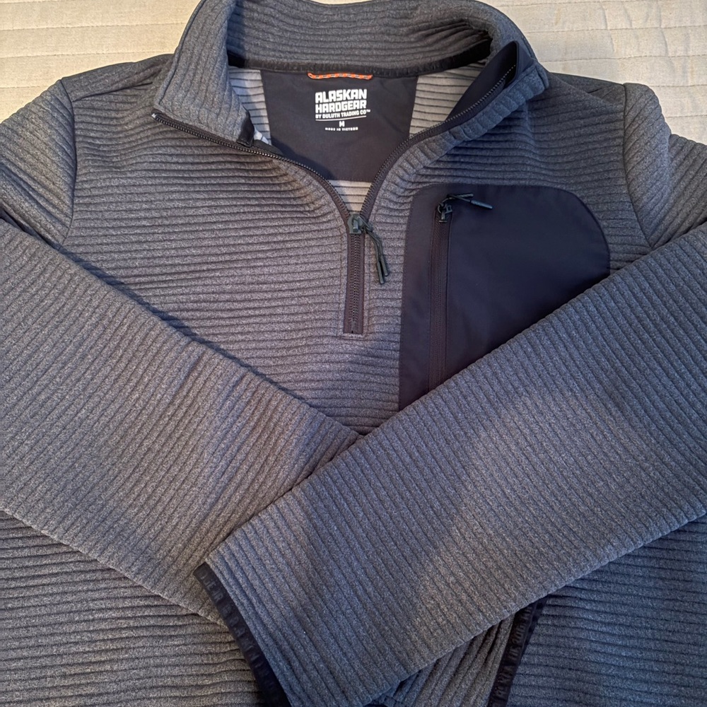 Alaskan Hardgear Duluth Trading Gray Men’s Quarter-Zip Pullover Size M Like New